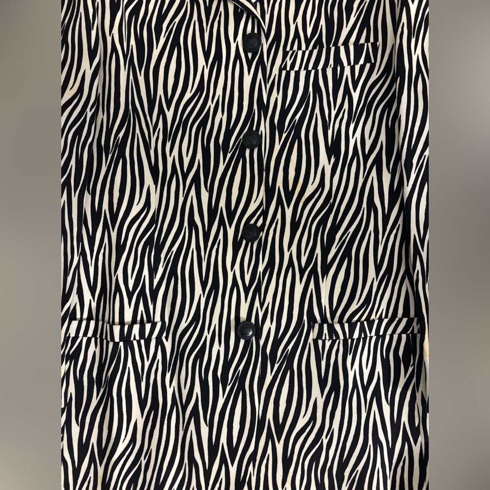 Gianni Versace Suit - Picture 6 of 17